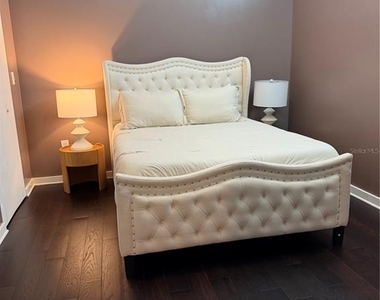 525 E Jackson Street - Photo Thumbnail 17