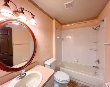 4112 Nw 16th Drive - Photo Thumbnail 10