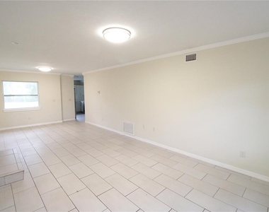 10907 Sw 24th Avenue - Photo Thumbnail 15