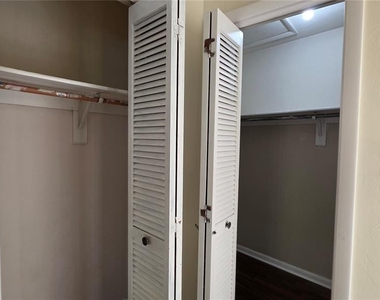 1624 Sw 77th Terrace - Photo Thumbnail 8