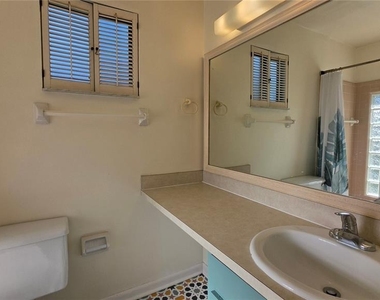 1624 Sw 77th Terrace - Photo Thumbnail 9