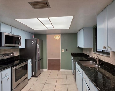 1624 Sw 77th Terrace - Photo Thumbnail 6