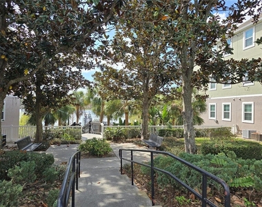 3384 Corona Village Way - Photo Thumbnail 5
