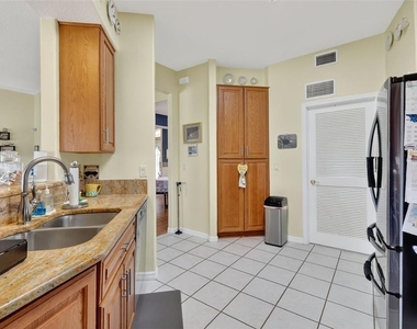 4528 Glen Coe Street - Photo Thumbnail 15