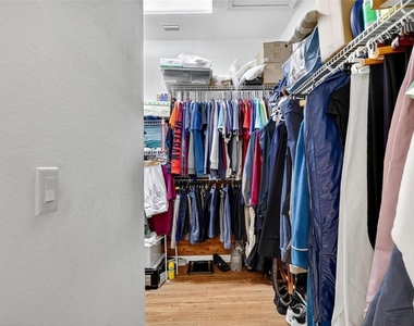 4528 Glen Coe Street - Photo Thumbnail 24