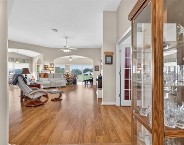 4528 Glen Coe Street - Photo Thumbnail 5