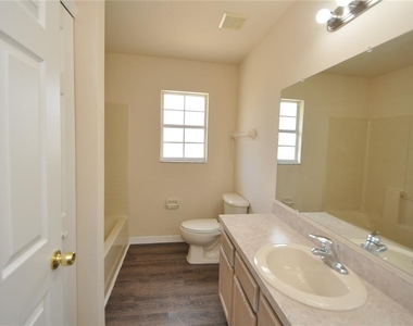 5 Wells Place - Photo Thumbnail 24