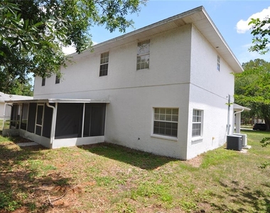 5 Wells Place - Photo Thumbnail 1