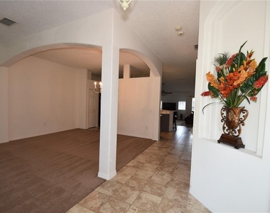 192 Pine Grove Drive - Photo Thumbnail 2
