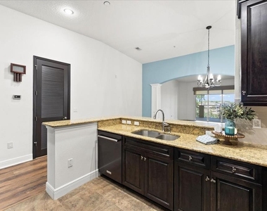 115 Riverview Bend S - Photo Thumbnail 11