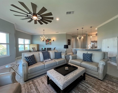 7930 34th Avenue W - Photo Thumbnail 1