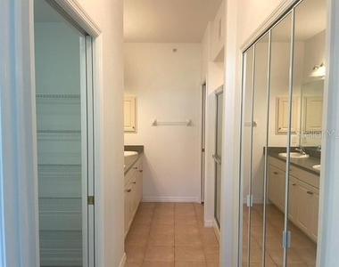 4270 Vicenza Drive - Photo Thumbnail 15
