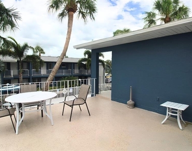 3001 Bee Ridge Road - Photo Thumbnail 13