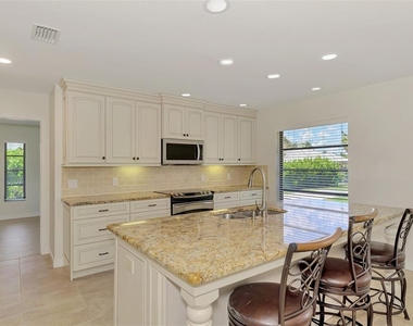 2340 Palmetto Street - Photo Thumbnail 20