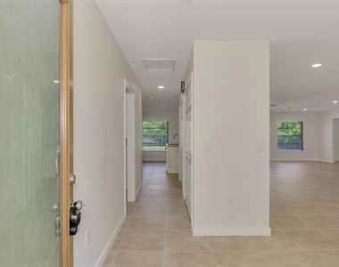 2340 Palmetto Street - Photo Thumbnail 9