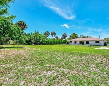 2340 Palmetto Street - Photo Thumbnail 42