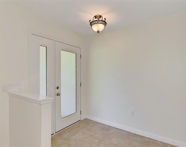 2340 Palmetto Street - Photo Thumbnail 6