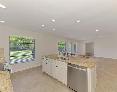 2340 Palmetto Street - Photo Thumbnail 24