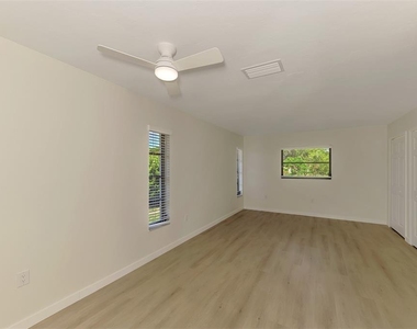 2340 Palmetto Street - Photo Thumbnail 25