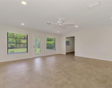 2340 Palmetto Street - Photo Thumbnail 15