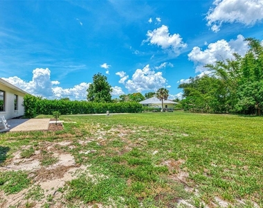 2340 Palmetto Street - Photo Thumbnail 40