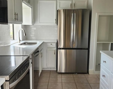 3466 Beekman Place - Photo Thumbnail 4