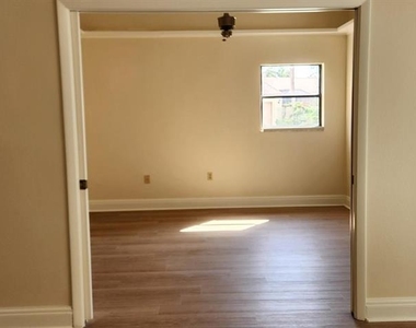 3466 Beekman Place - Photo Thumbnail 11