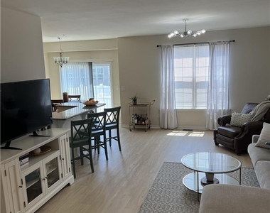 5380 Jutland Road - Photo Thumbnail 3