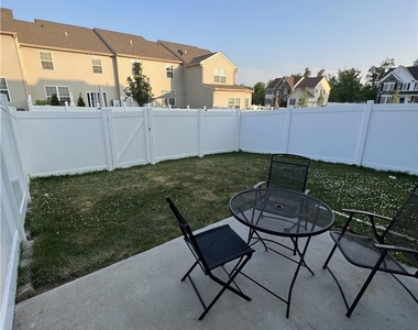 5380 Jutland Road - Photo Thumbnail 25