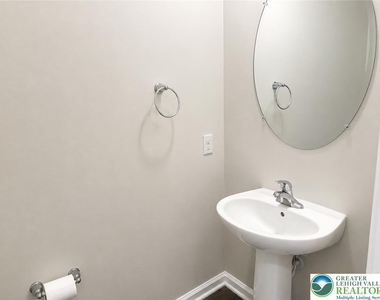 1143 Lova Lane - Photo Thumbnail 17