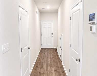 1143 Lova Lane - Photo Thumbnail 15