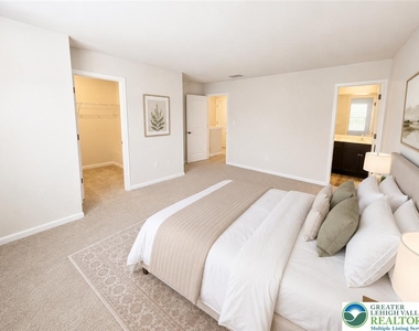 1143 Lova Lane - Photo Thumbnail 4