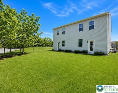 1143 Lova Lane - Photo Thumbnail 24