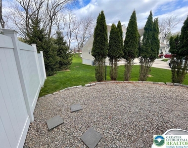 304 Central Park Avenue - Photo Thumbnail 15