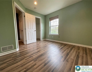 304 Central Park Avenue - Photo Thumbnail 10