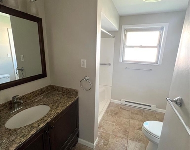 1320 E Livingston Street - Photo Thumbnail 10