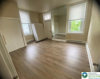 540 2nd Avenue - Photo Thumbnail 10