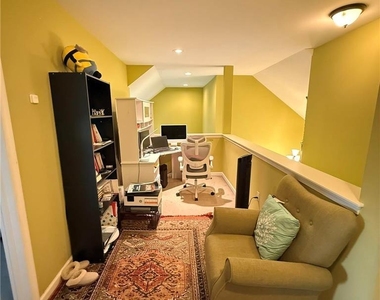 835 Holly Blue Way - Photo Thumbnail 24