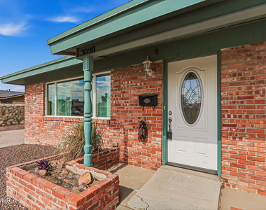 3020 Wedgewood Drive - Photo Thumbnail 3