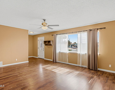 3020 Wedgewood Drive - Photo Thumbnail 8