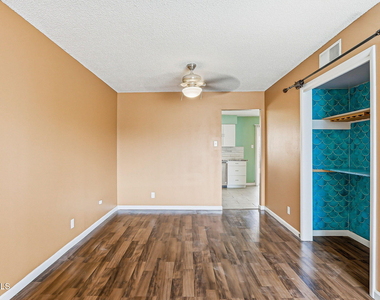 3020 Wedgewood Drive - Photo Thumbnail 7