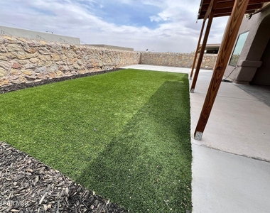 476 Gold Crown Road - Photo Thumbnail 12