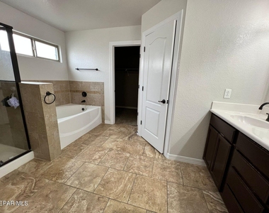 476 Gold Crown Road - Photo Thumbnail 14