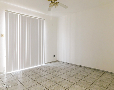 726 Medina - Photo Thumbnail 11