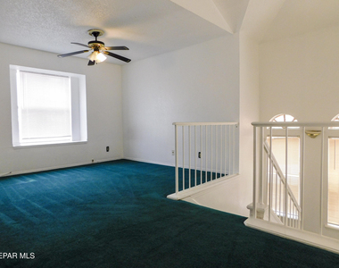 726 Medina - Photo Thumbnail 21