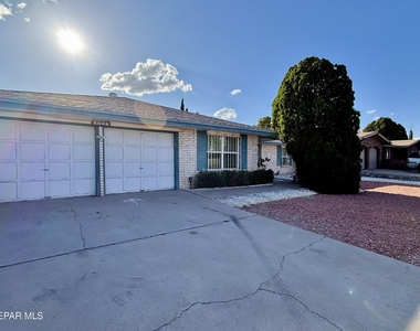 1649 Lomaland Drive - Photo Thumbnail 1