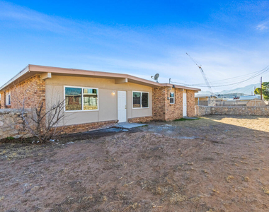 5945 Tautoga Drive - Photo Thumbnail 17