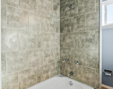 5945 Tautoga Drive - Photo Thumbnail 15