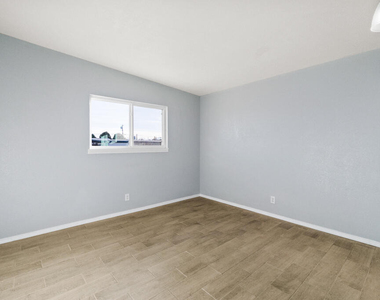 5945 Tautoga Drive - Photo Thumbnail 10