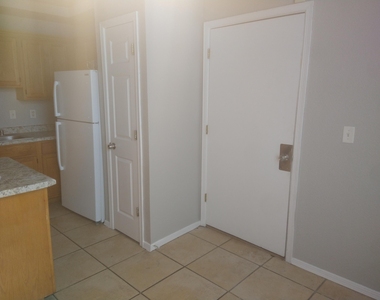 3920 Tierra Marfil Road - Photo Thumbnail 31